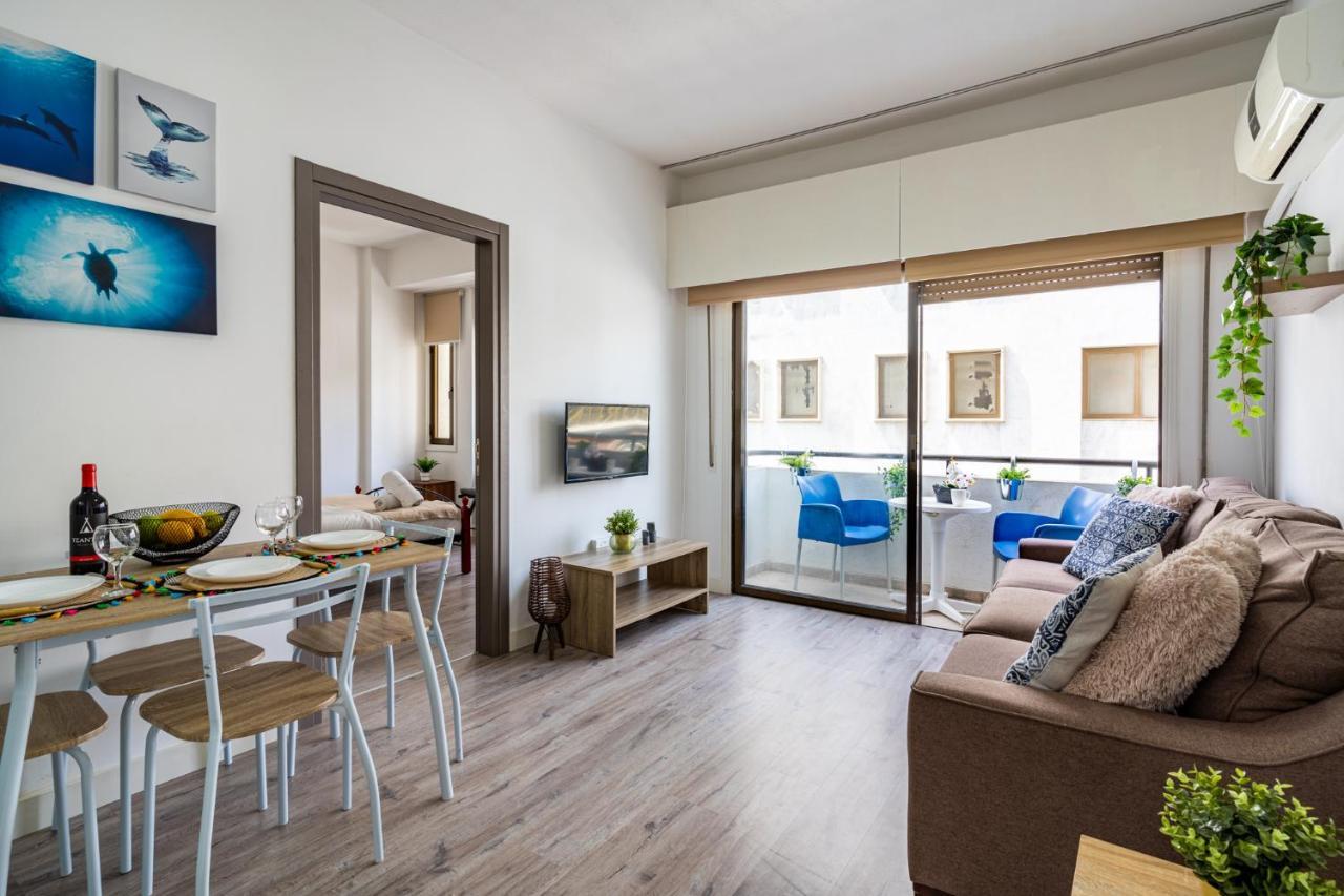 Eleni'S 1-Br Apt In Larnaca Center Екстер'єр фото